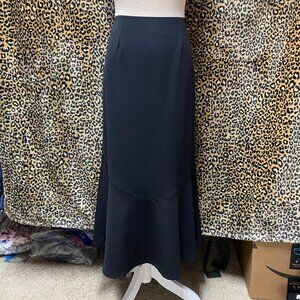 EUC*Requirements*Classic black bell skirt